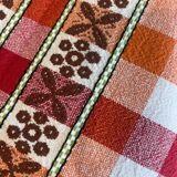 Checkered tablecloth and matching towels