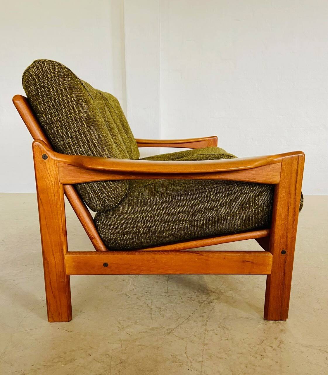 Canapé 2 personnes vintage rétro danois du milieu du siècle par Arne Wahl Iversen 1970