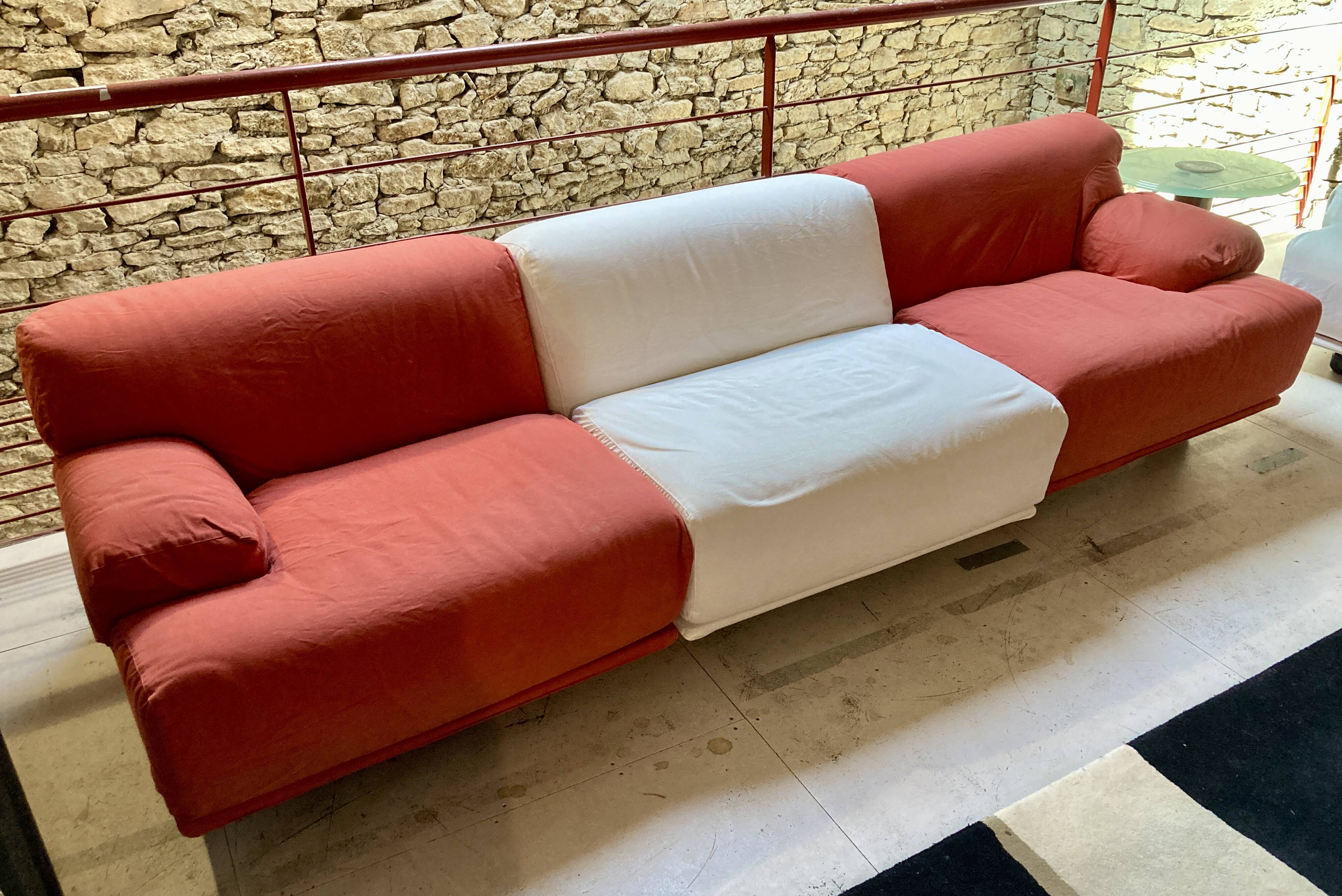 Fiandra modular sofa - Vico Magistretti - Cassina - red and white