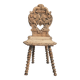 Chaise en chêne sculpté