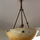 Suspension en albâtre