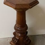 Walnut column, work of the late nineteenth century