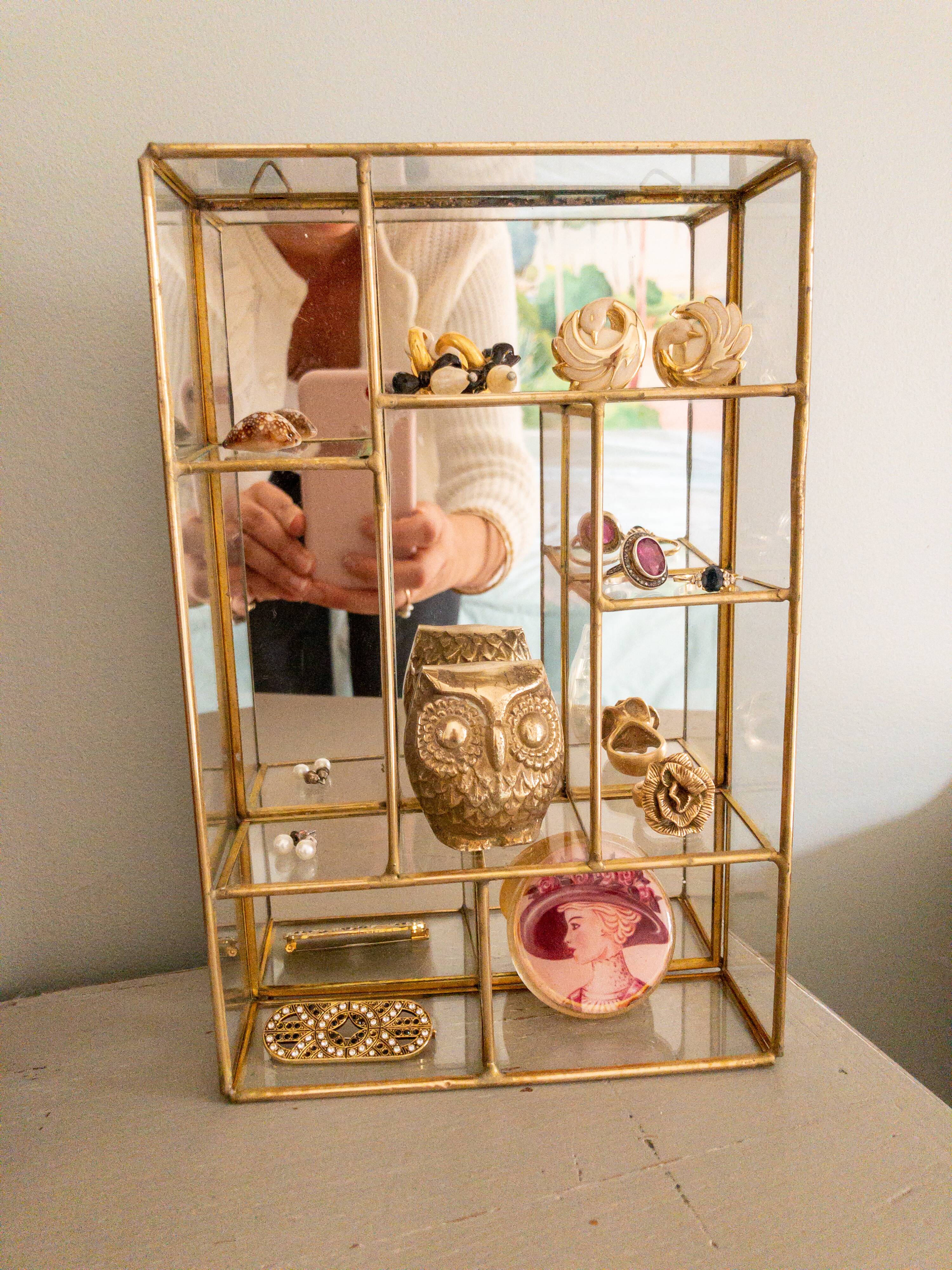 Vitrine laiton et miroir