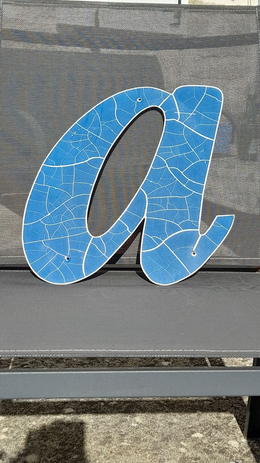 Metal sign letter 80s