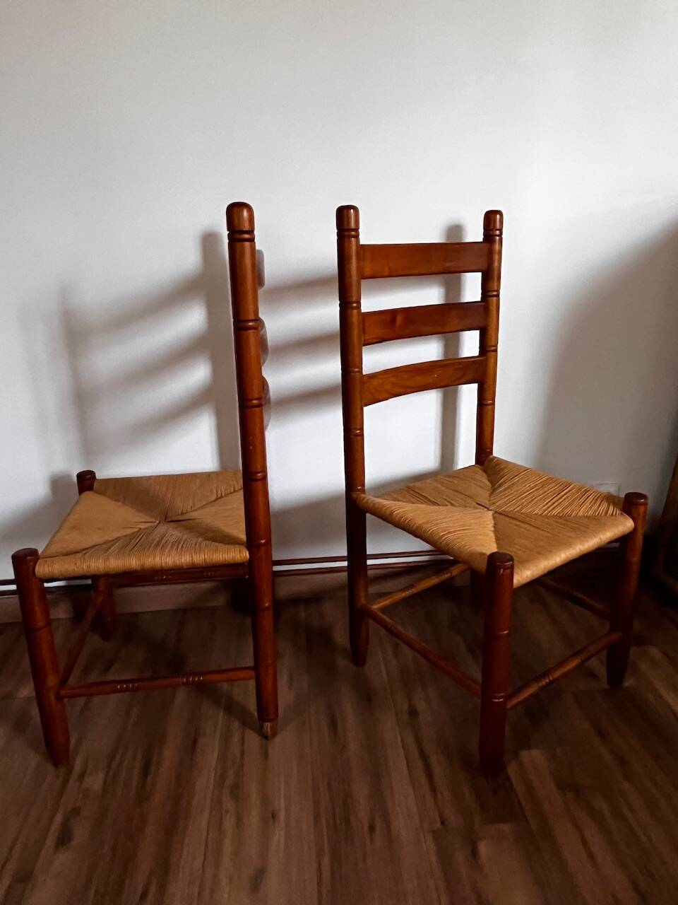 Paire de chaises bois