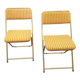 2 vintage chairs