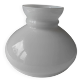 Globe in opaline, height 16.7 cm