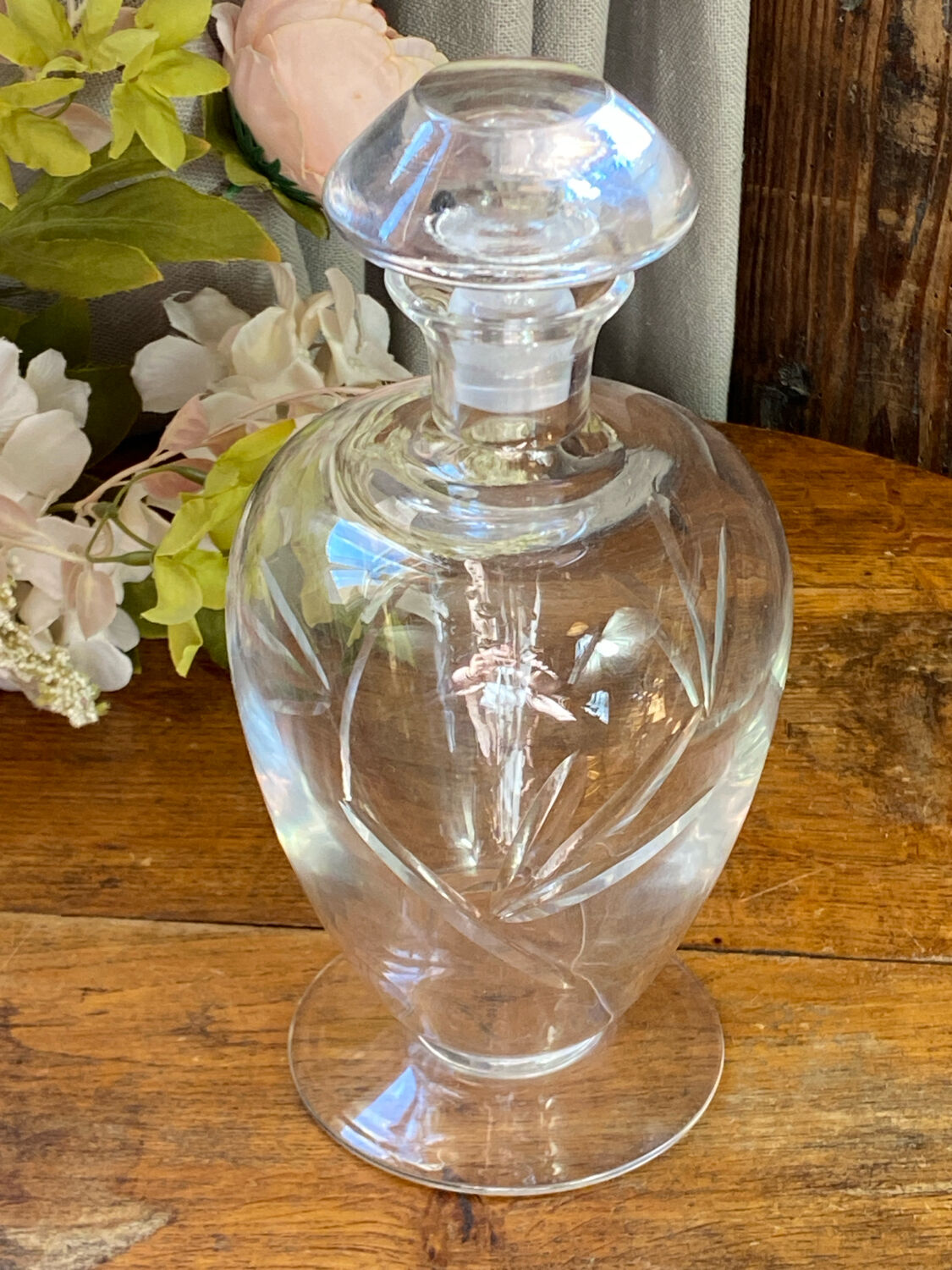 Carafe en verre taillé 
