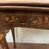 Table a jeu de style Louis XV en marqueterie Hollandaise XIX siècle Console