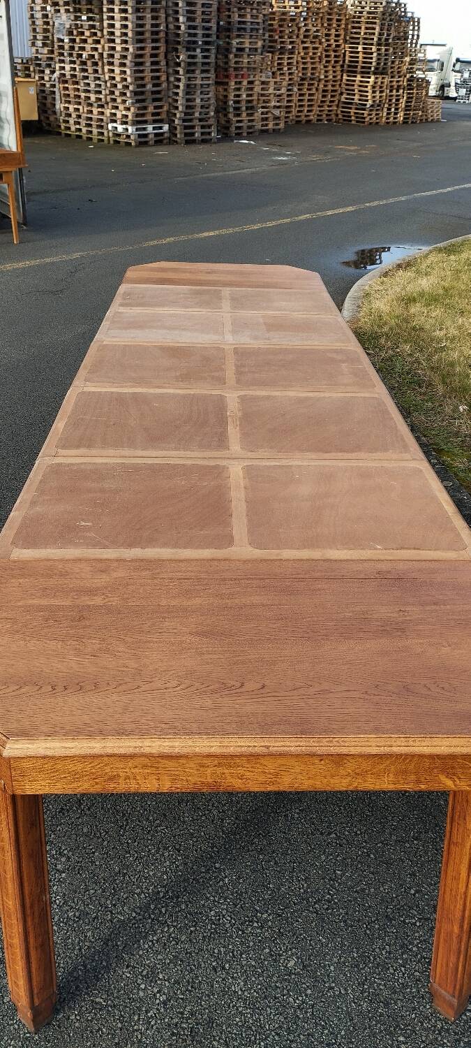 Solid wood art deco table, with extensions