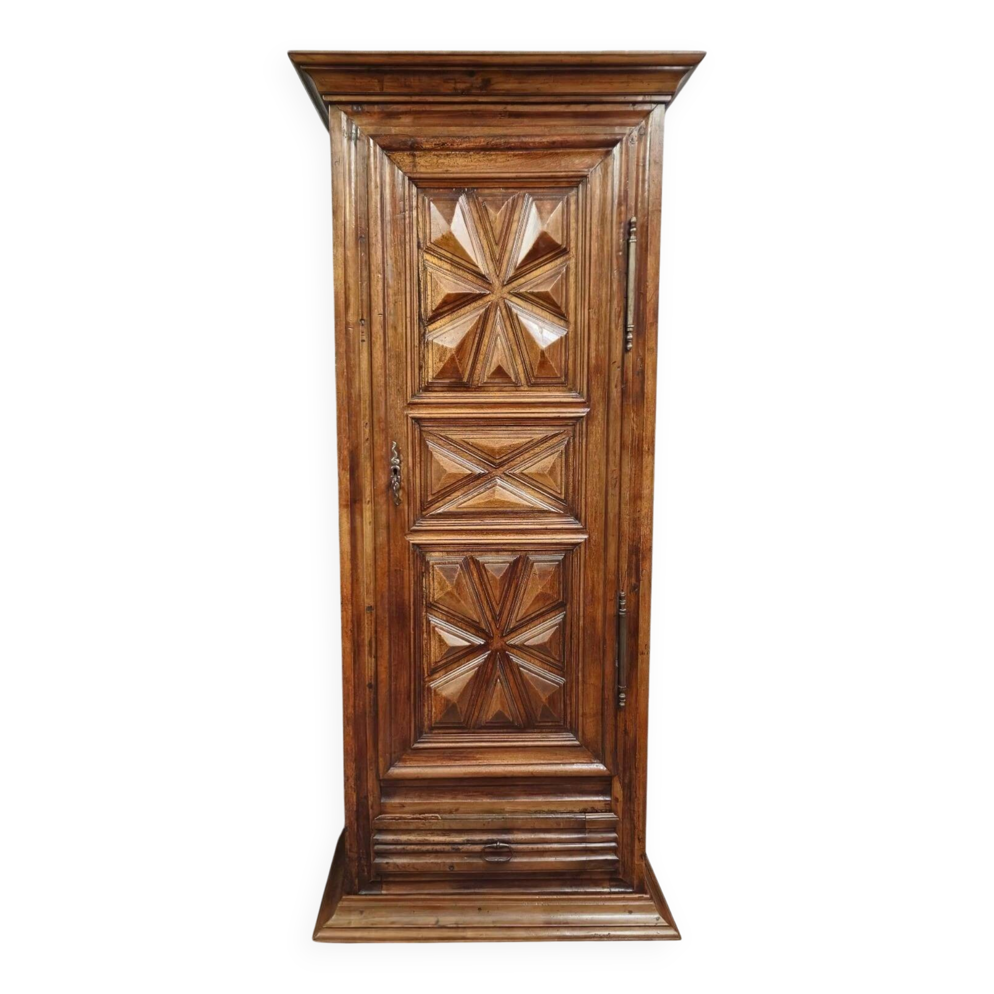 Antique solid wood wardrobe / bonnetière – Geometric design – H 208 cm