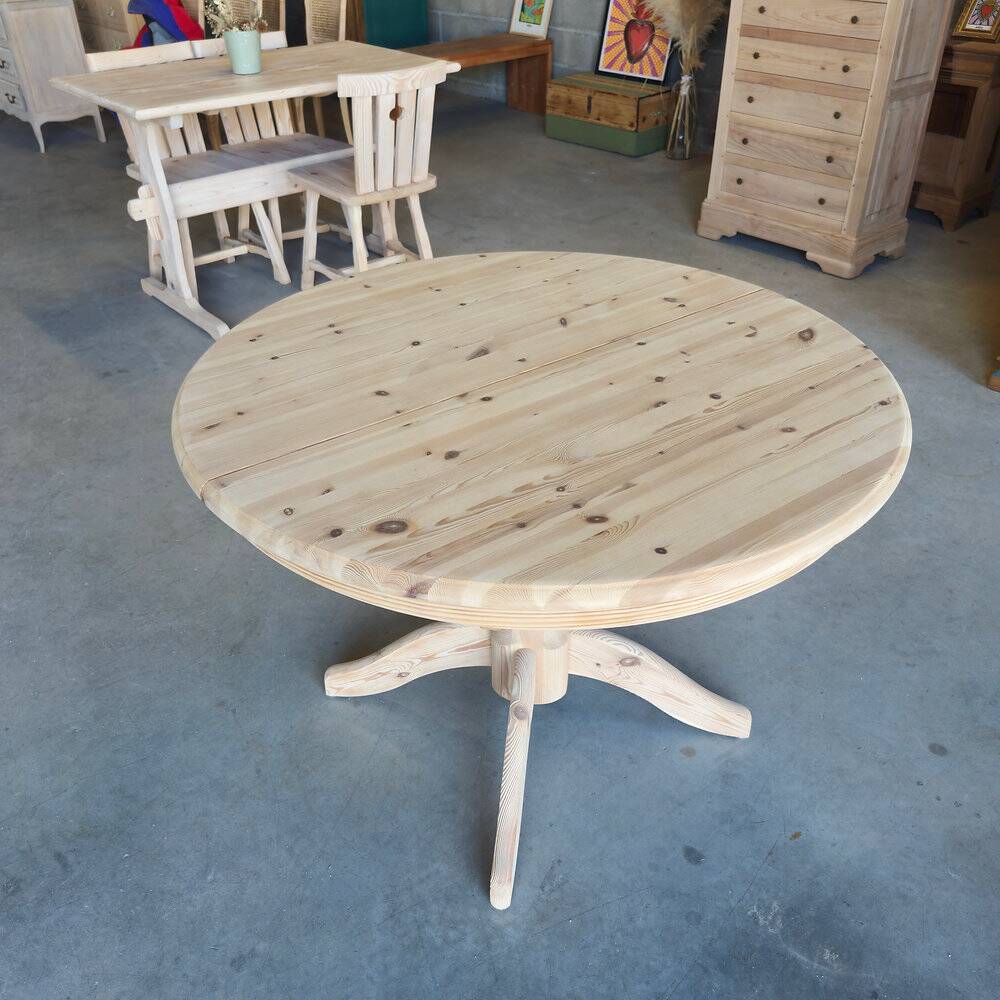Round table in solid pine – sandblasted – with extension