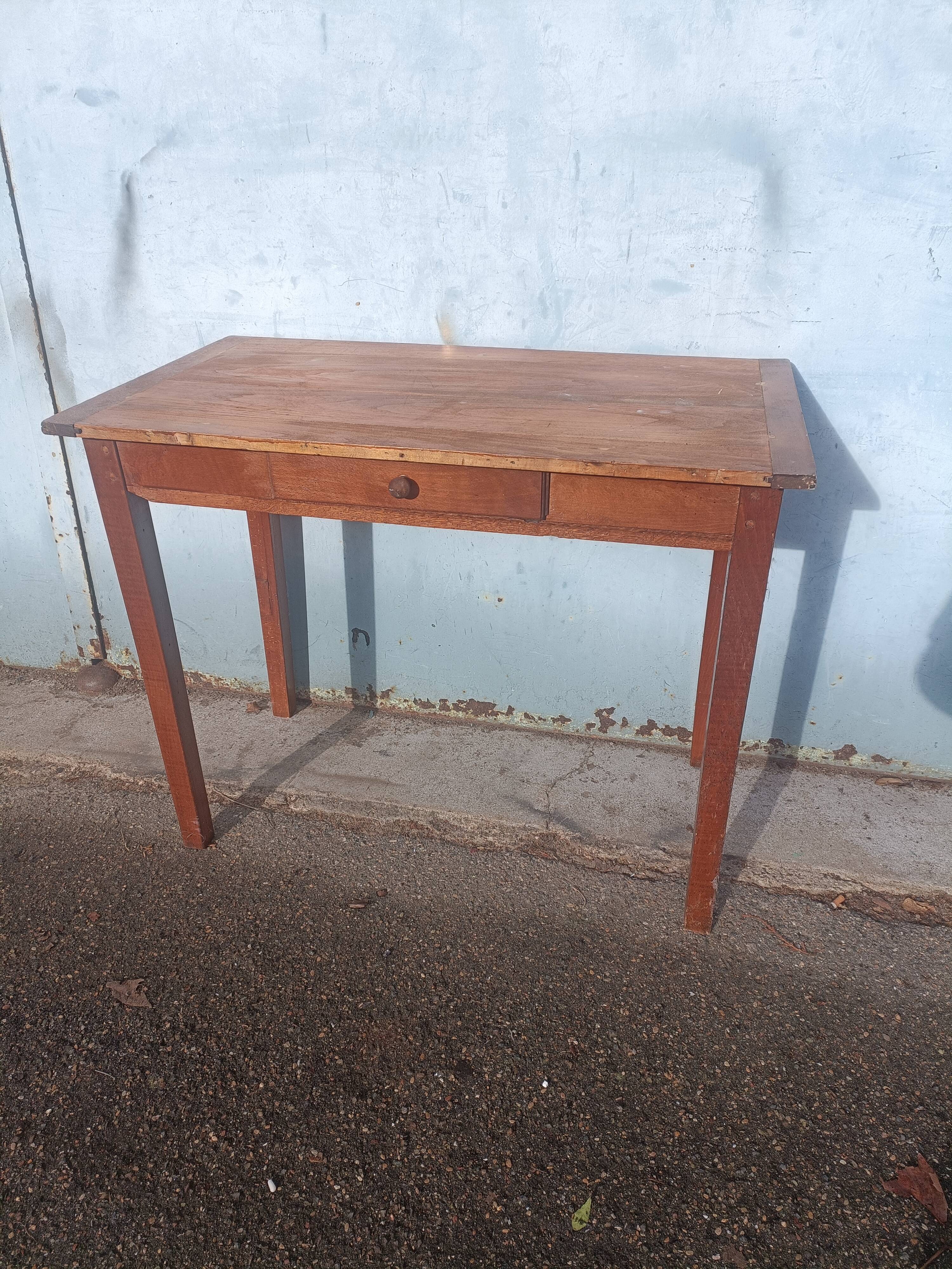 Pine desk early 20th