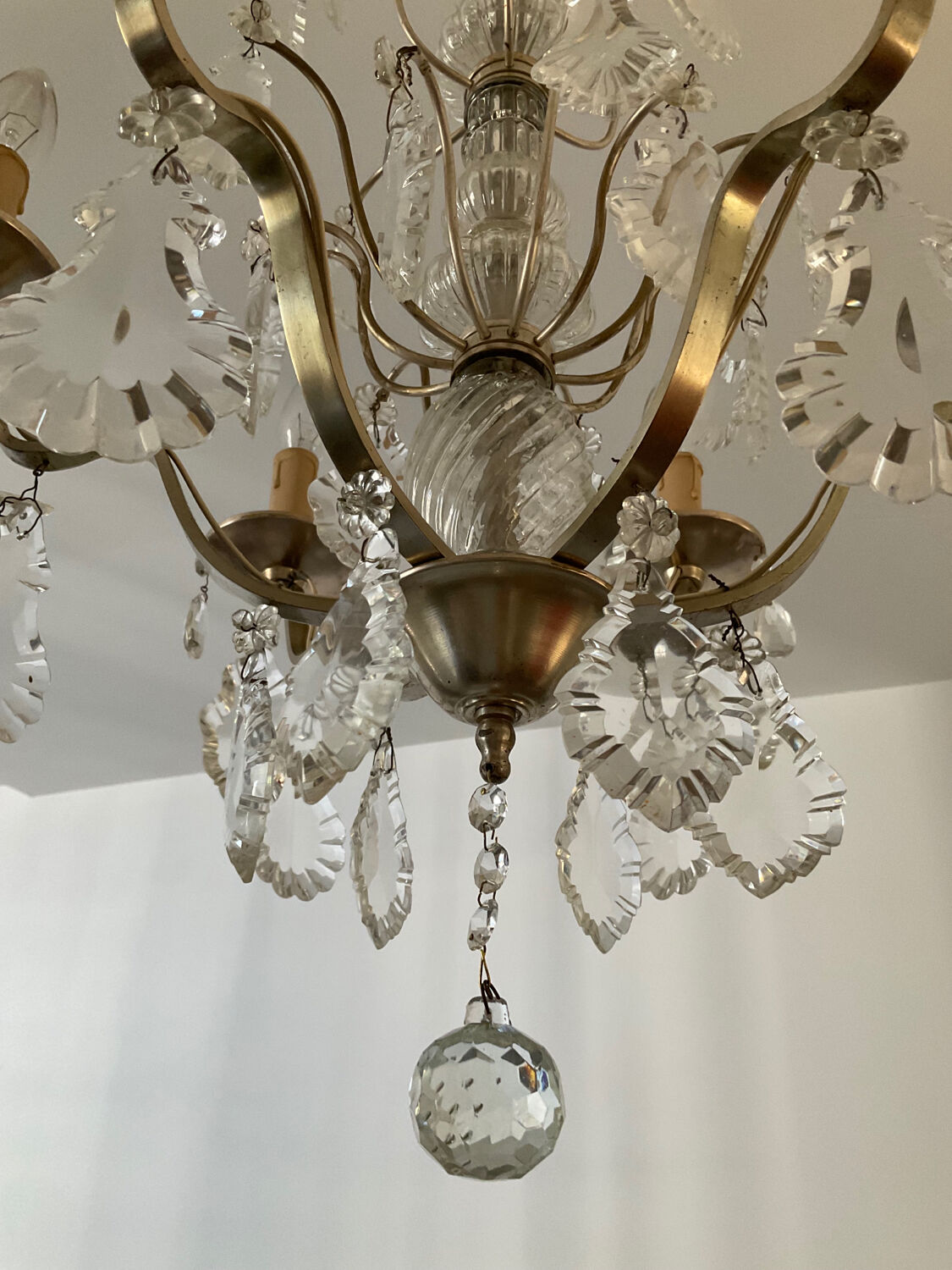 Girandole chandelier with crystal drops from the 60s and 70s
