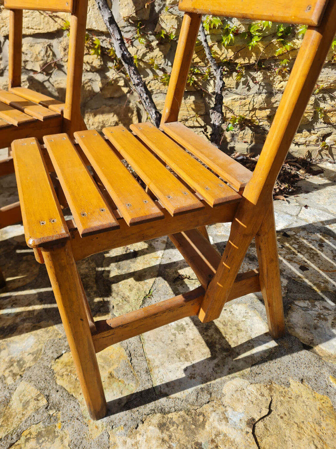 Lot de 7 chaises en bois