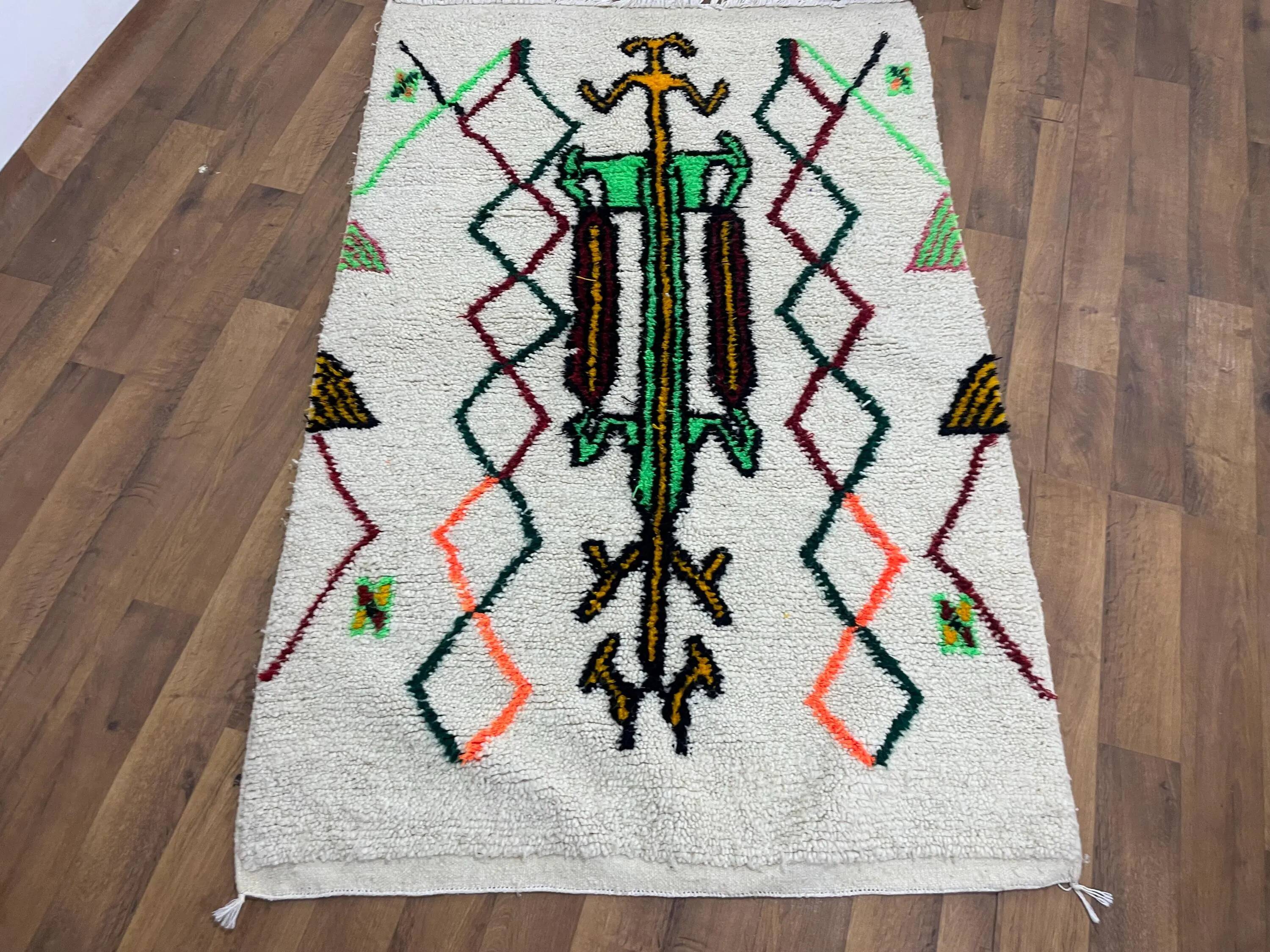 Handmade traditional carpet 250cm x 150cm Moroccan