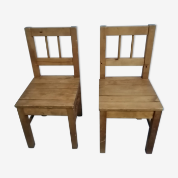 Paire de chaises enfant  en bois vintage