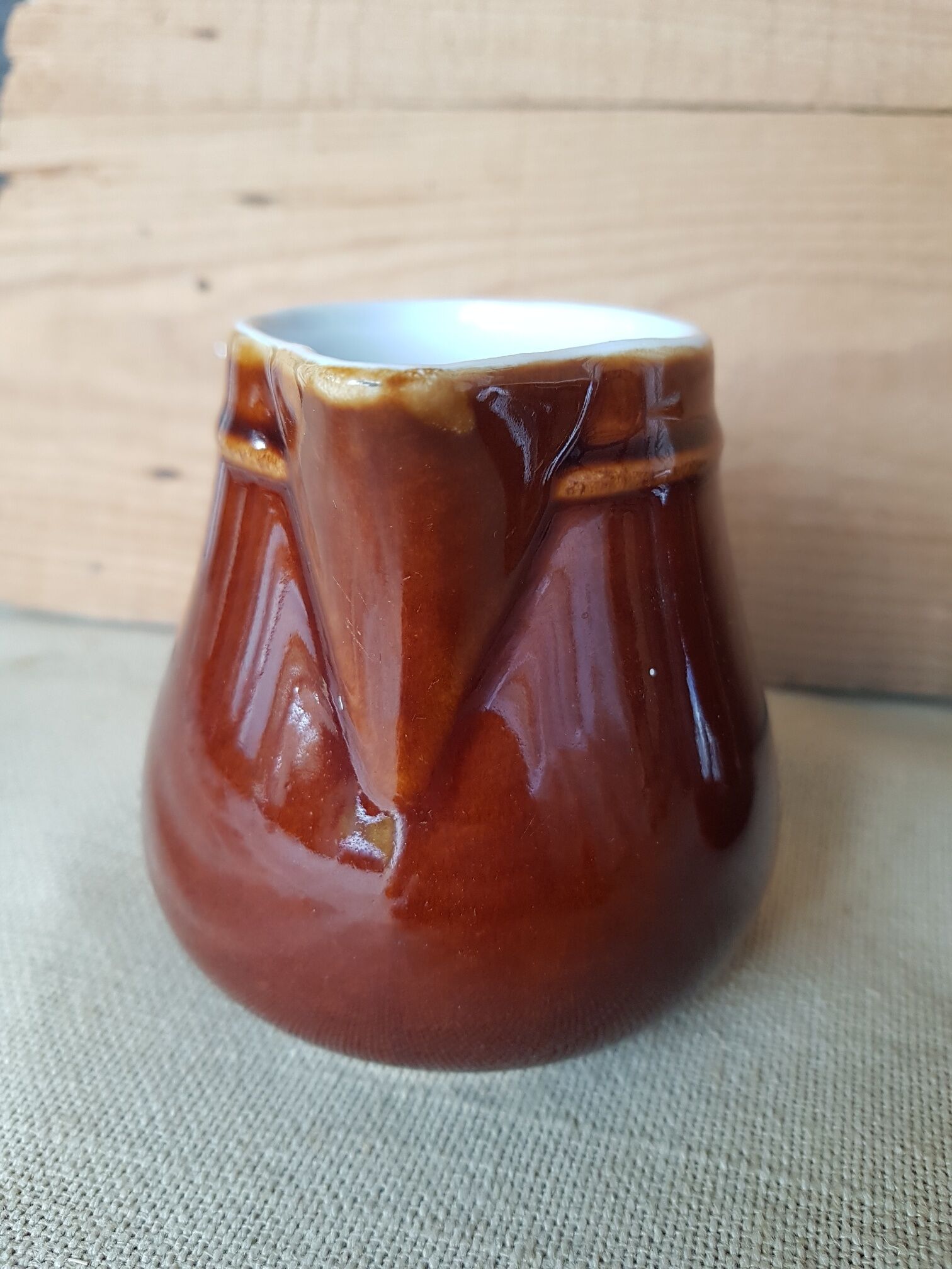 Teapot and milk jug from Villeroy and Boch bistro 1970