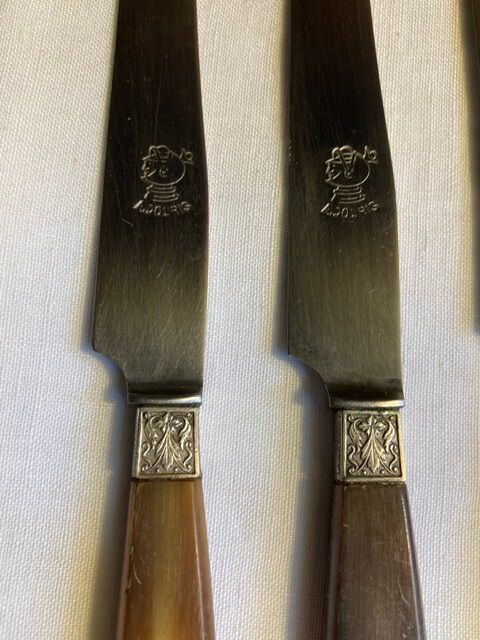 Lot of horned cheese knives