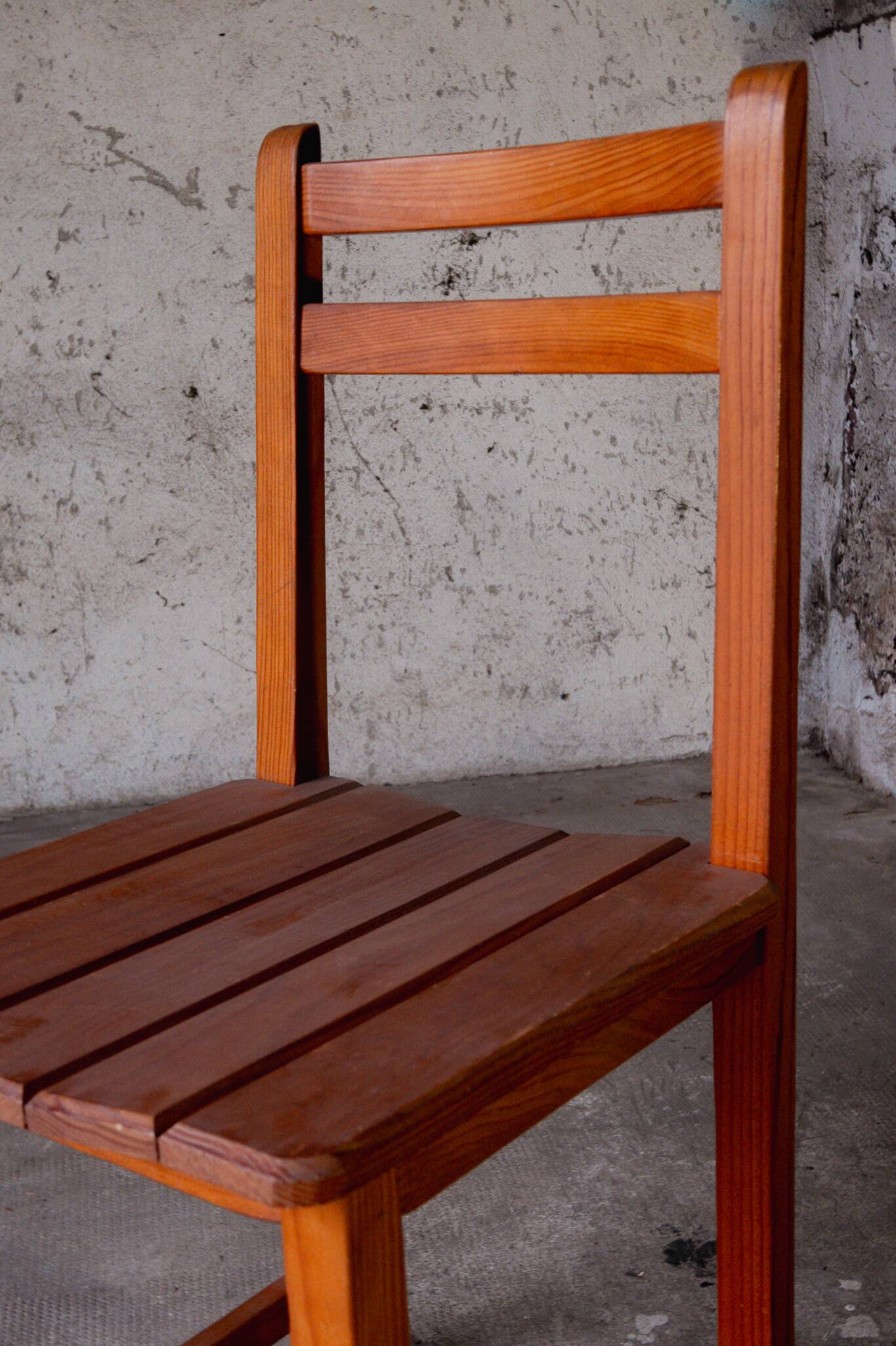 Chaise en bois style Regain