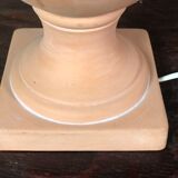 Terracotta lamp decorated with fruit crown