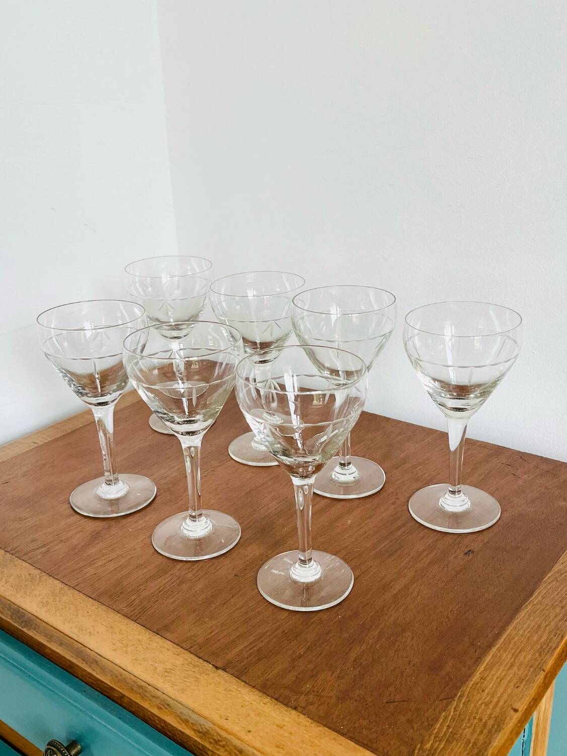 7 chiseled water glasses from the 20s/30s