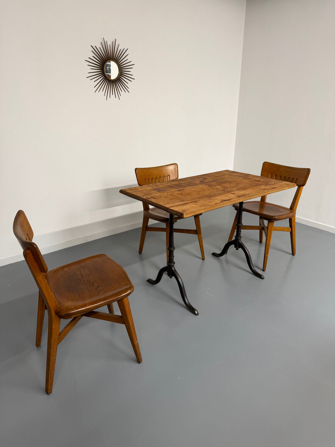Ancienne table bistrot  Horgen Glarus en bois et fonte début XX eme