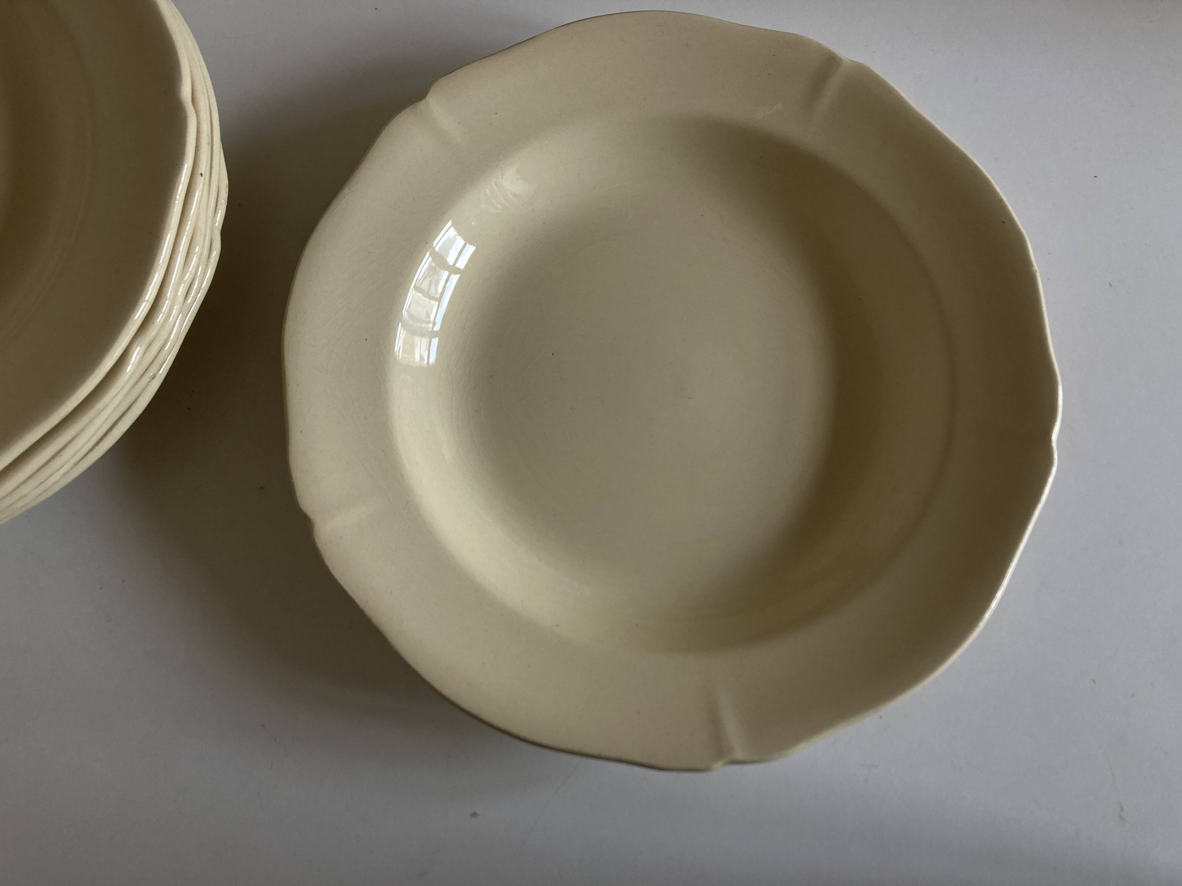 Set of 6 Gien ivory soup plates with gadroons 1938 - 1955