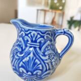 Onnaing milk jug