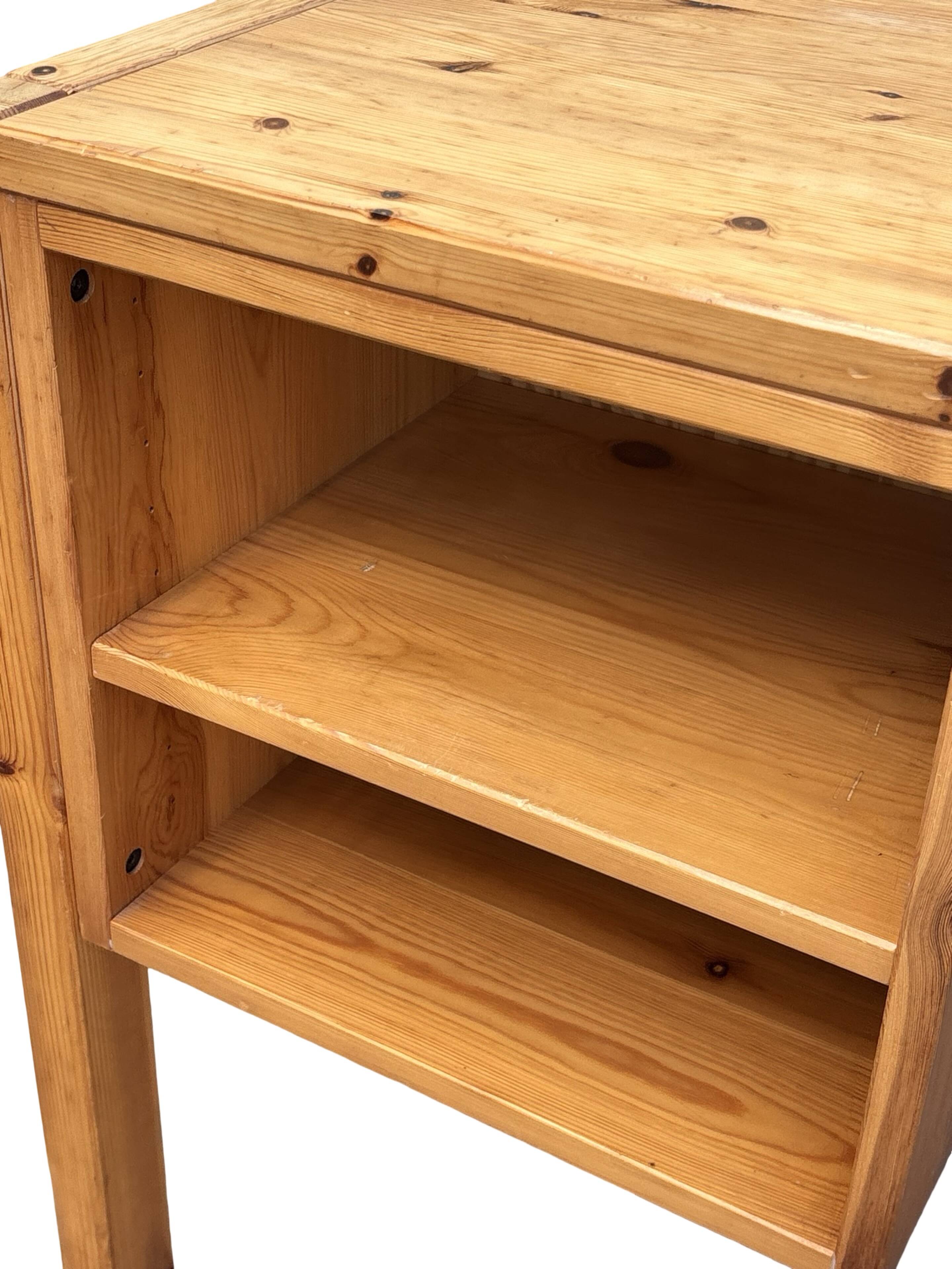 Vintage Pinewood Desk, Freestanding, 1970s Pine, Design, Ate van Apeldoorn