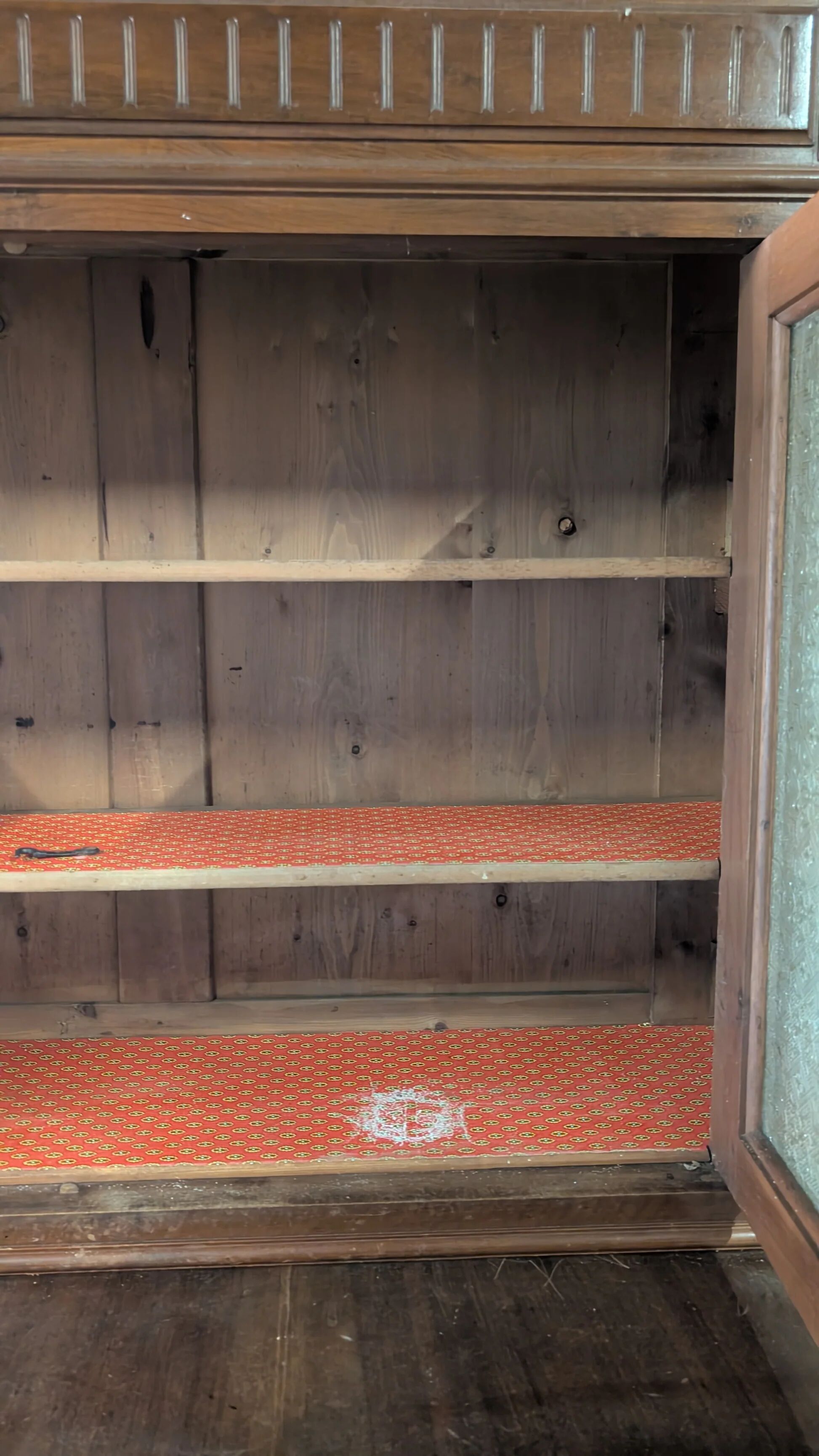 Solid wood display cabinet