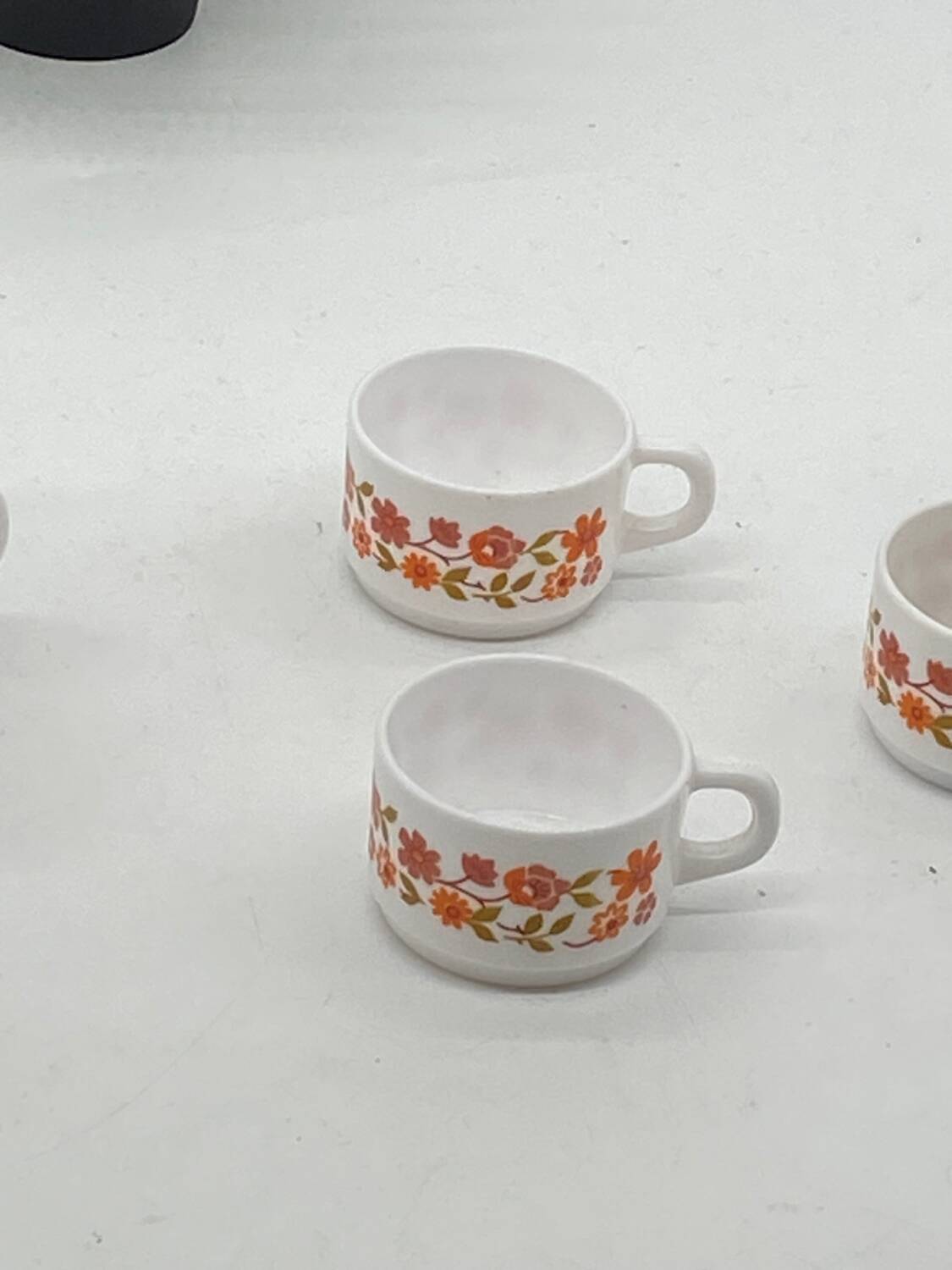 ARCOPAL France coffee cup service SCANIA, vintage, flowers