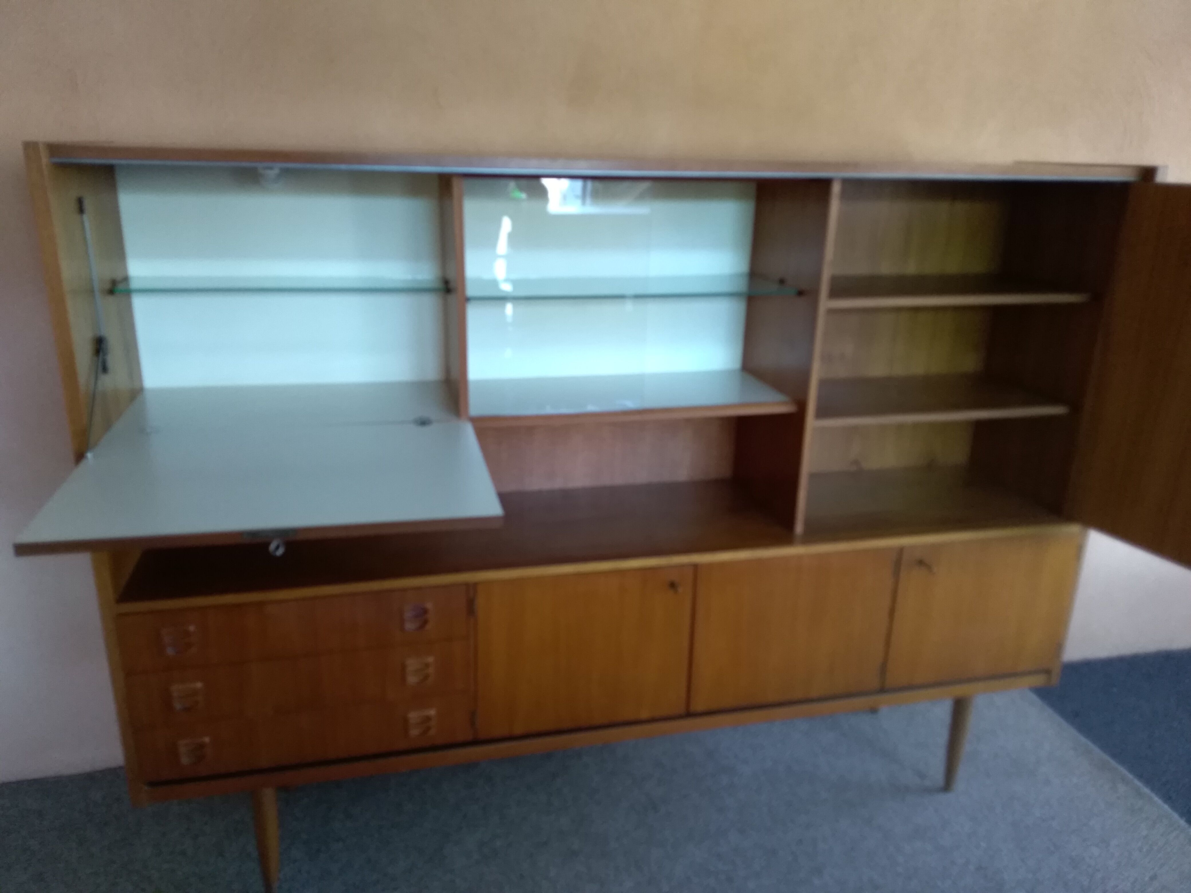 Vintage 1960 Scandinavian teak sidebar Cabinet