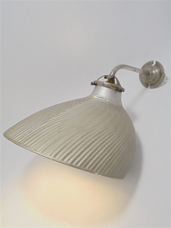 X-Ray reflector wall light