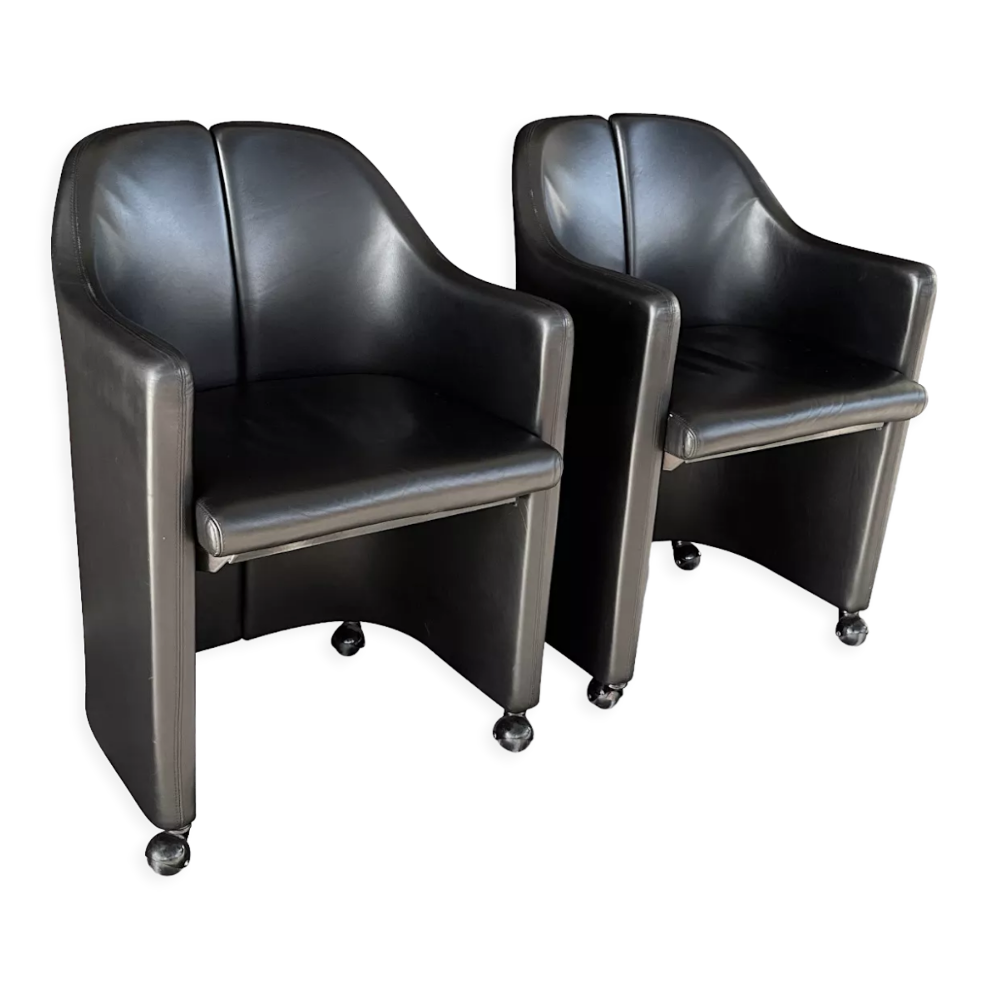 Pair of armchairs "S142" by Eugenio Gerli for Tecno in black leather