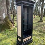 Storage cabinet
