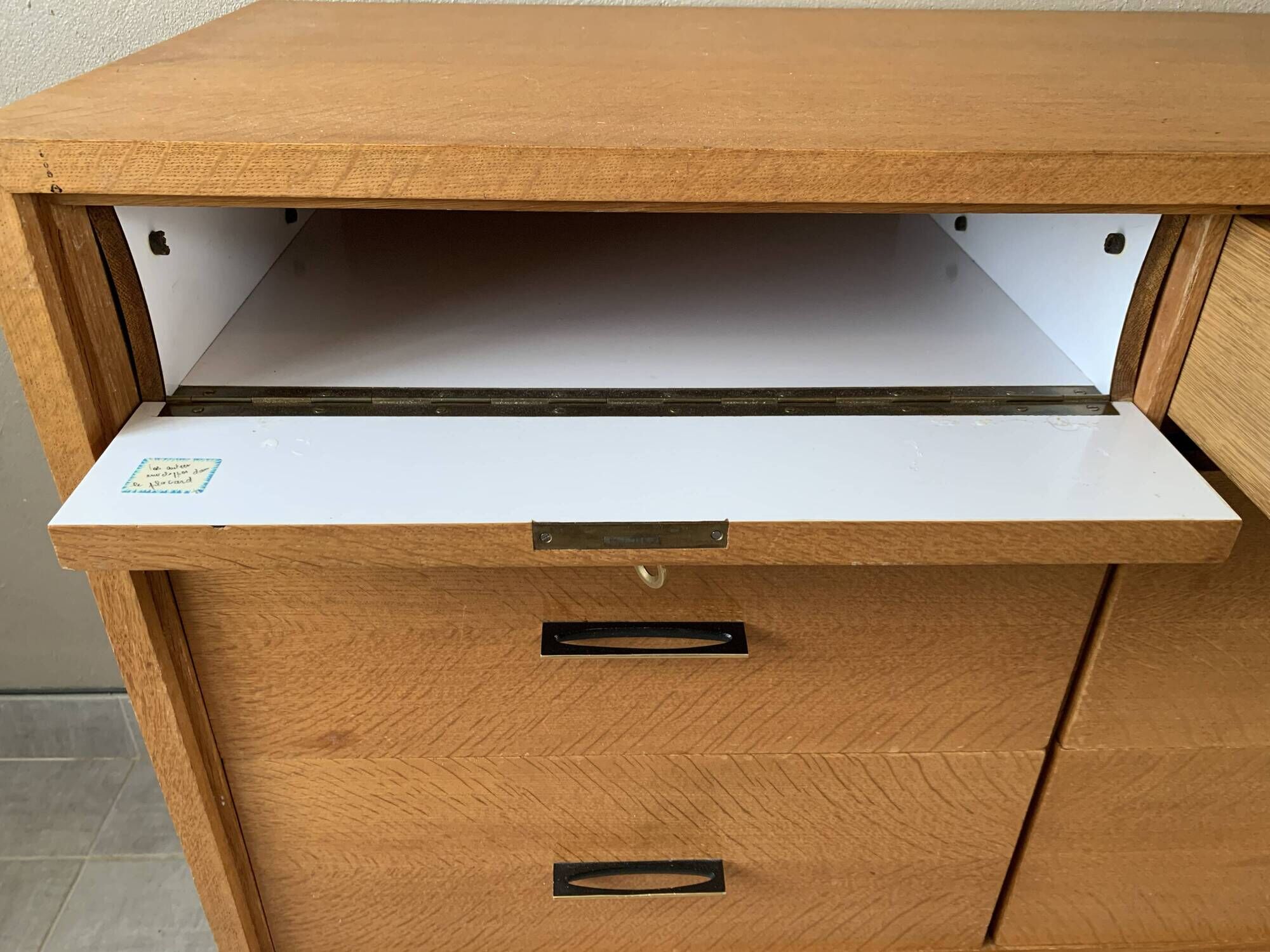 Large vintage 6-drawer chest of drawers from the 50s in oak.