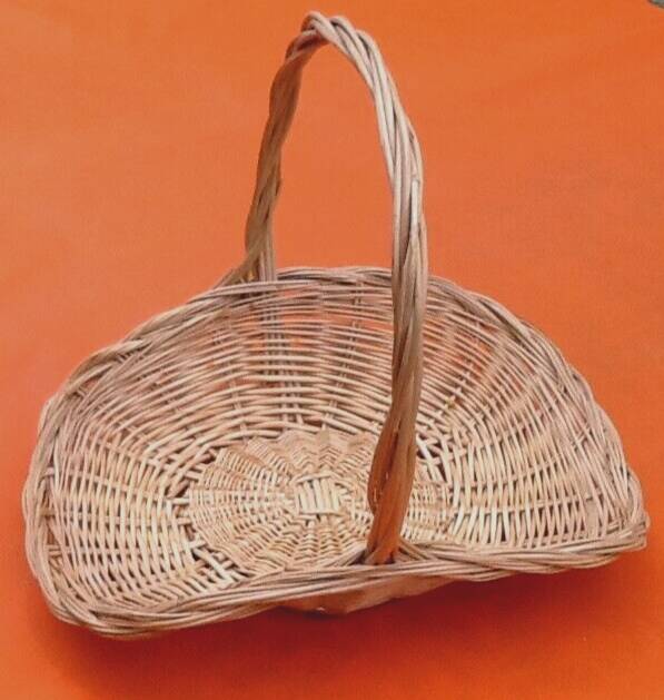 Butterfly basket centerpiece fruit / vegetable basket woven wicker