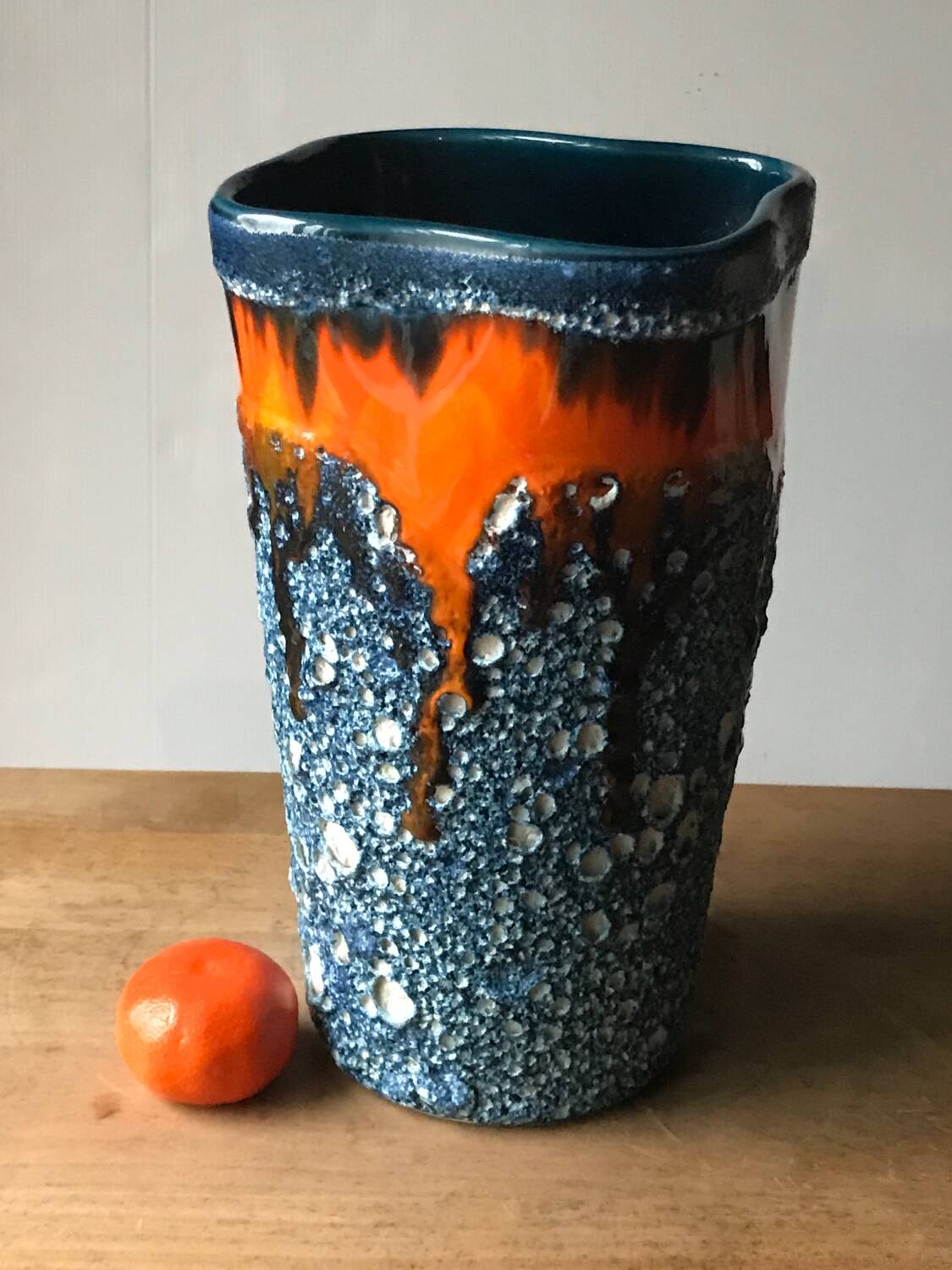 Vase fat lava J Ribero Vallauris