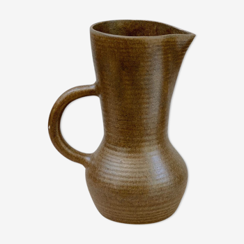 Sandstone pitcher