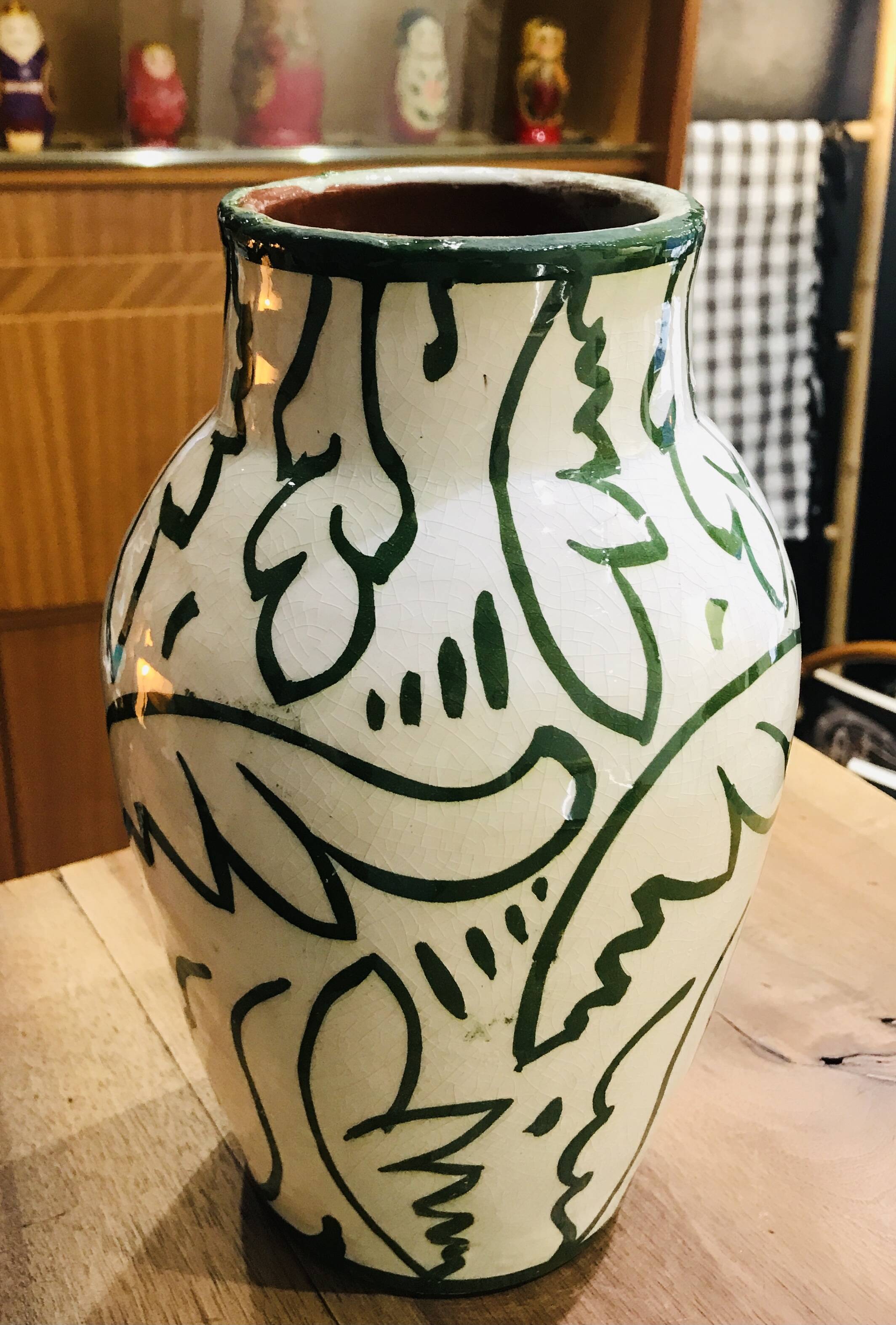 Terracotta vase Morocco floral pattern