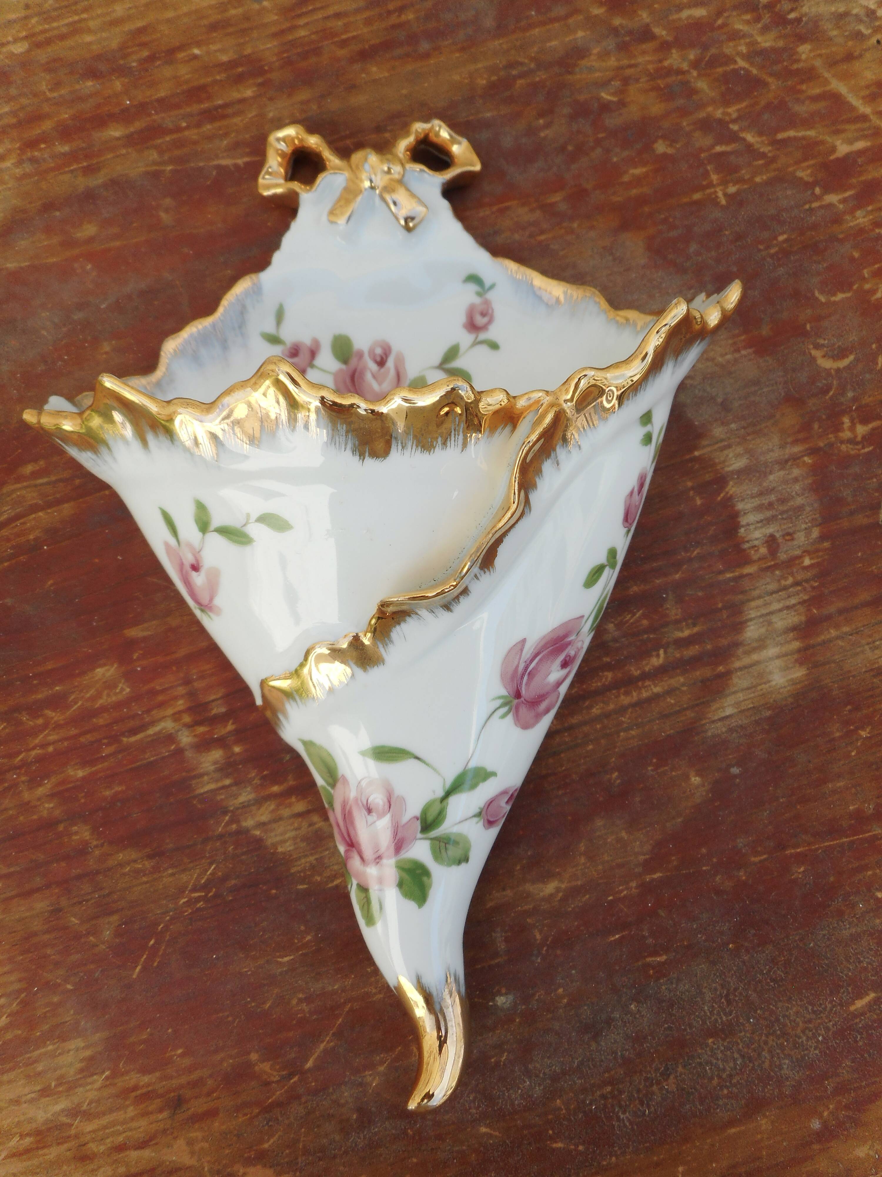 Limoges porcelain bouquet maker