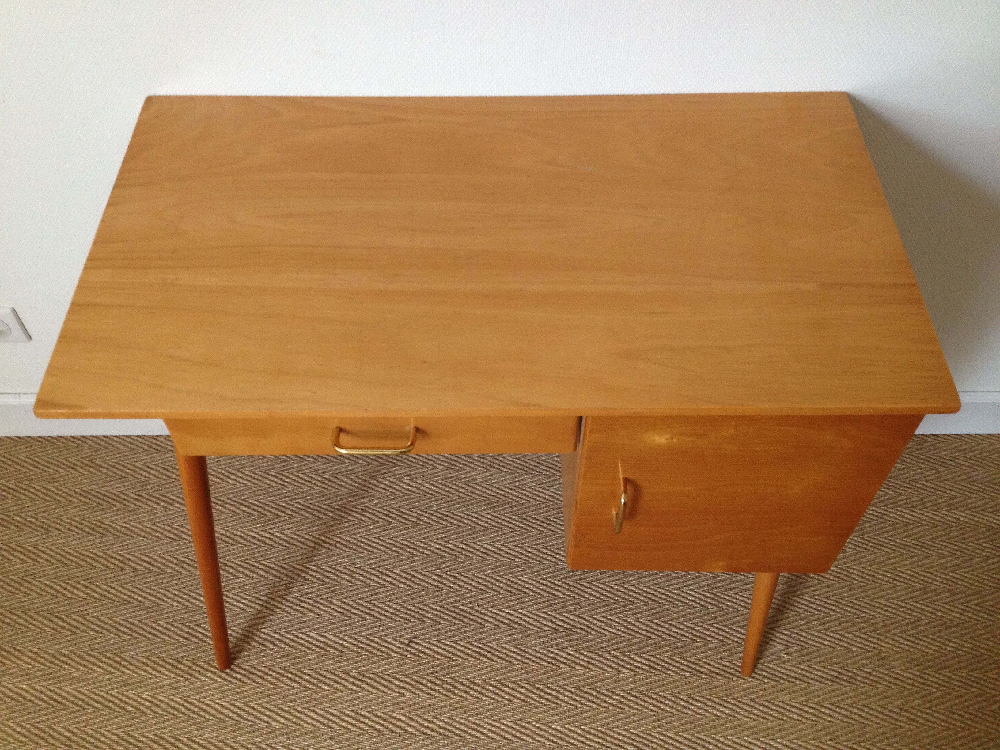 Baumann desk