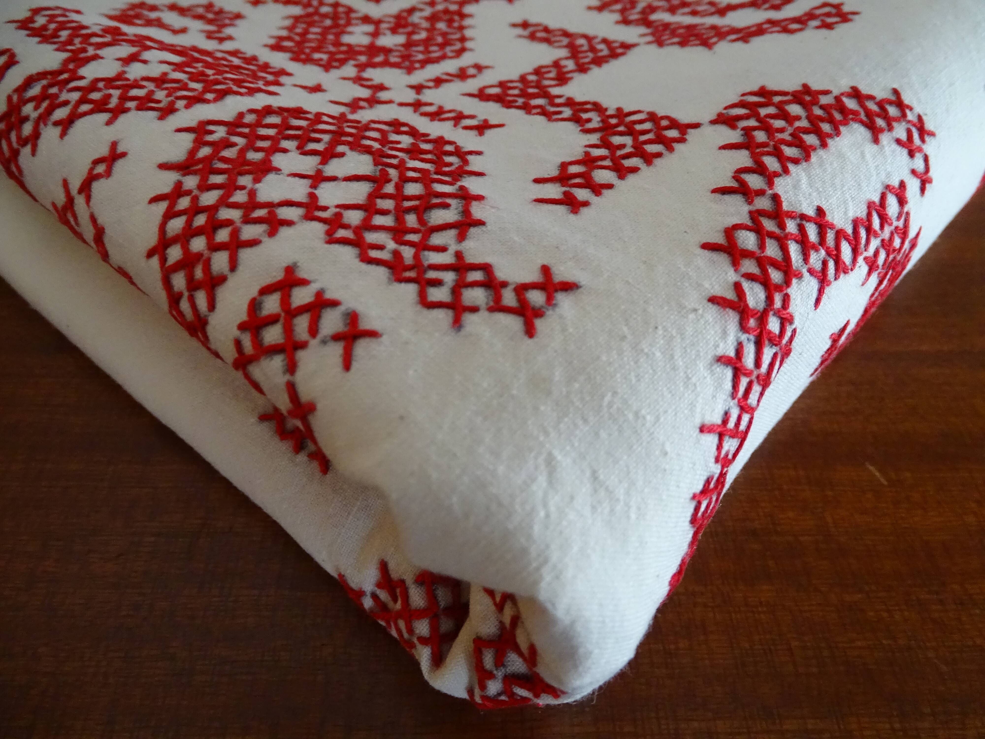 Cross-stitch embroidered tablecloth 160 x 130 in cotton