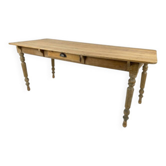 19th-century farmhouse table with oak legs and a fir top, 180cm in length.