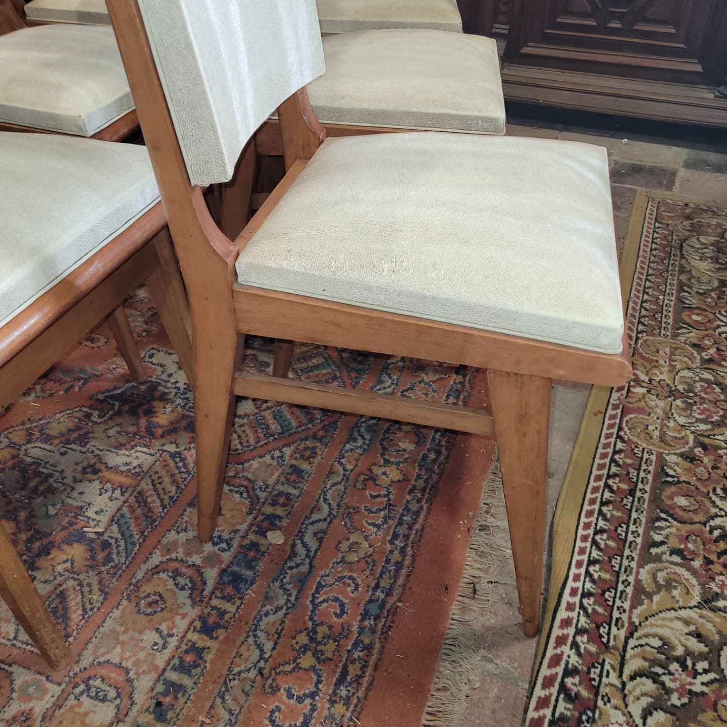 6 Scandinavian chairs