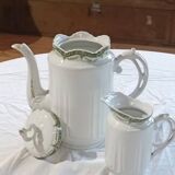 Cafetière et pot a lait en porcelaine de Limoges France, début XXe s