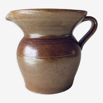 Pichet ancien en terre cuite vernissée