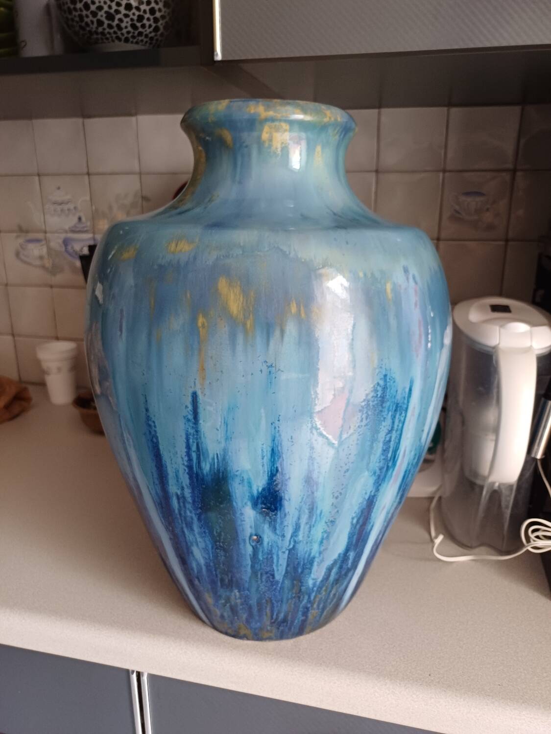 Blue flamed stoneware vase, Pierrefonds, 1915-1925