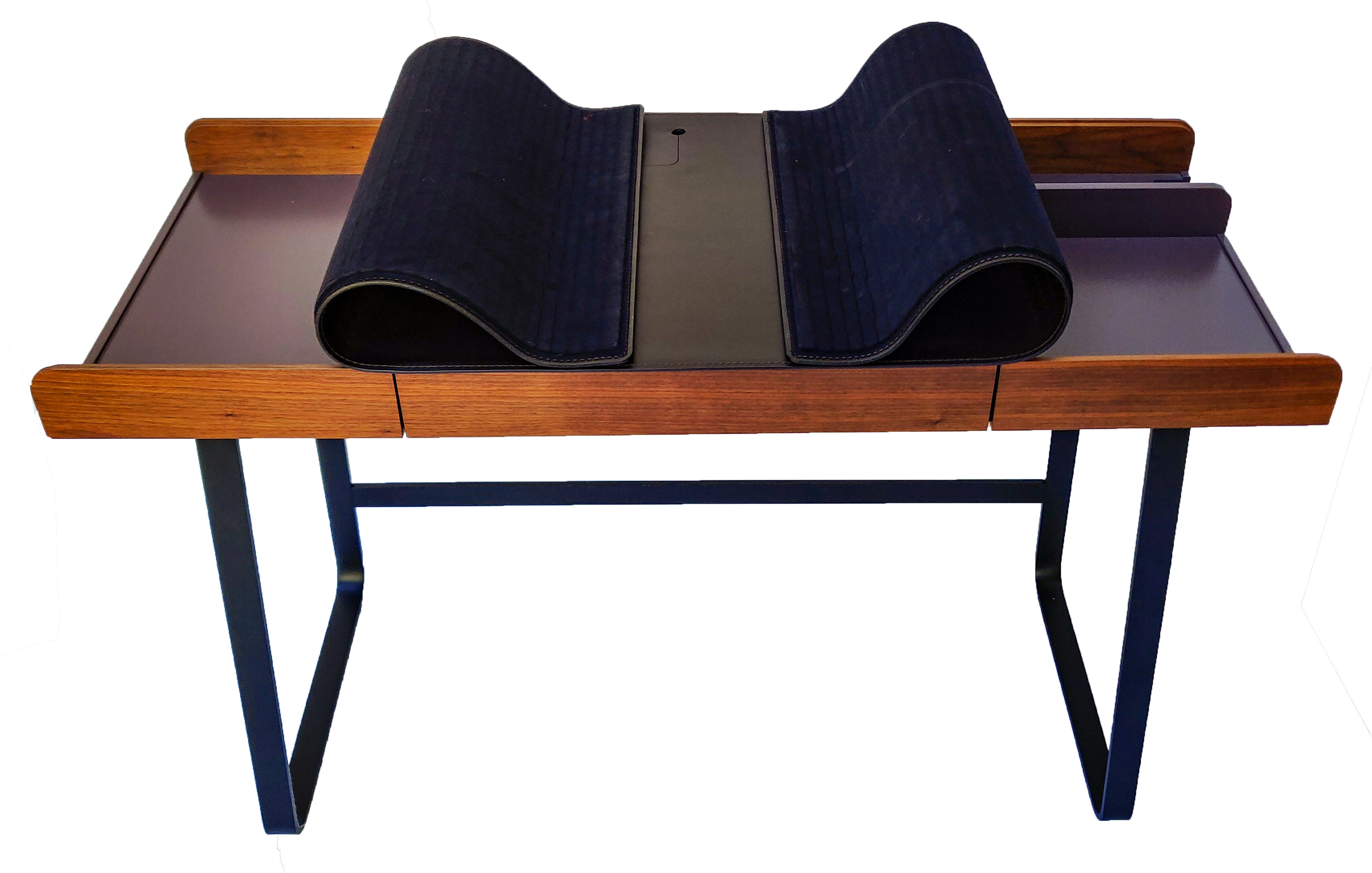 Desk Pegasus designer Tilla Goldberg for ClassiCon